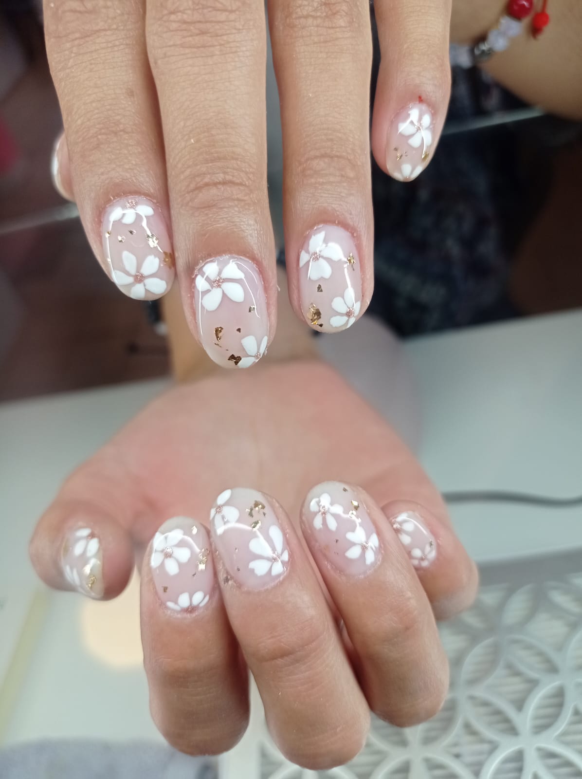 Trabajo de uñas Margarita's Beauty Studio 10