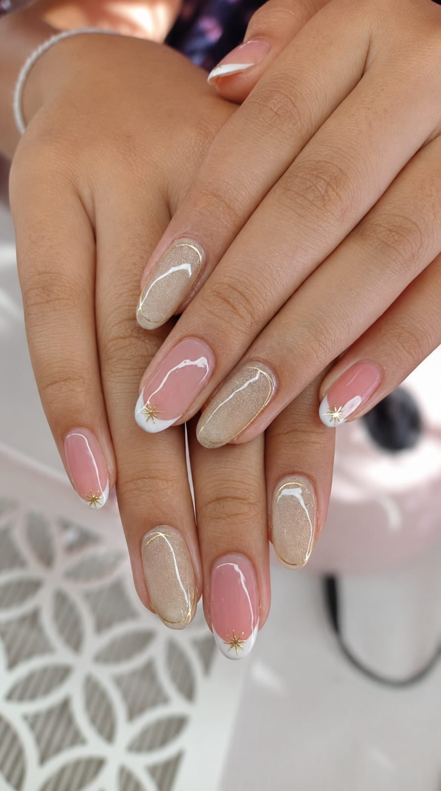Trabajo de uñas Margarita's Beauty Studio 34